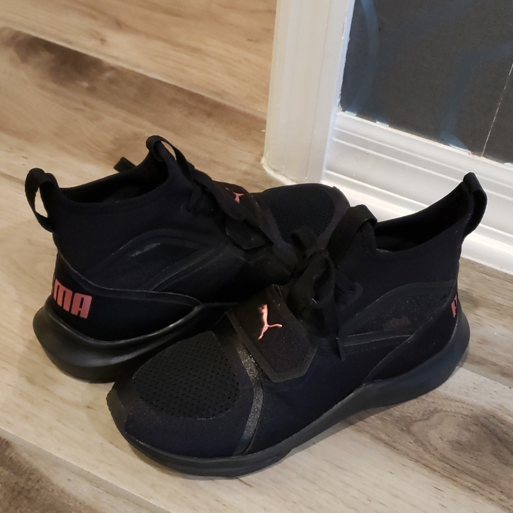 High top Puma Sneakers